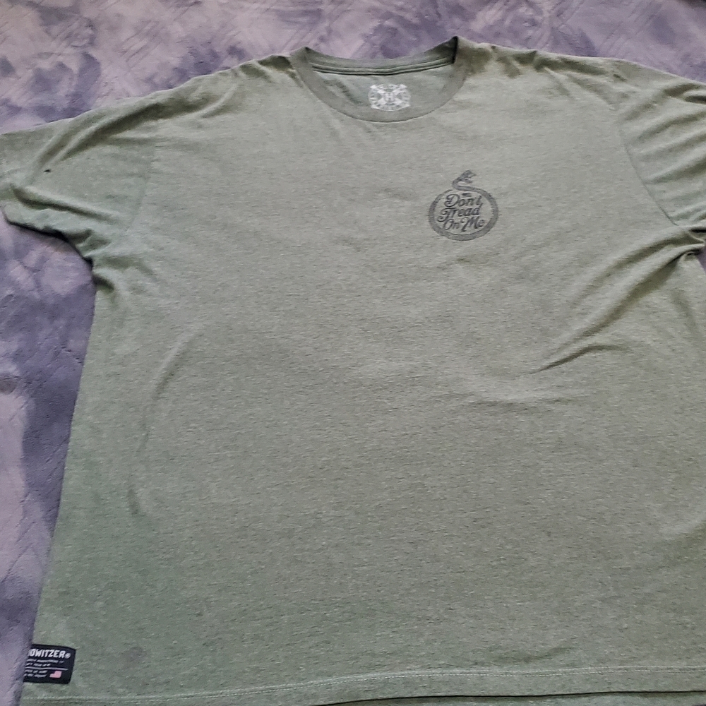 Mens Howitzer from Buckle olive green shirt size 2xl